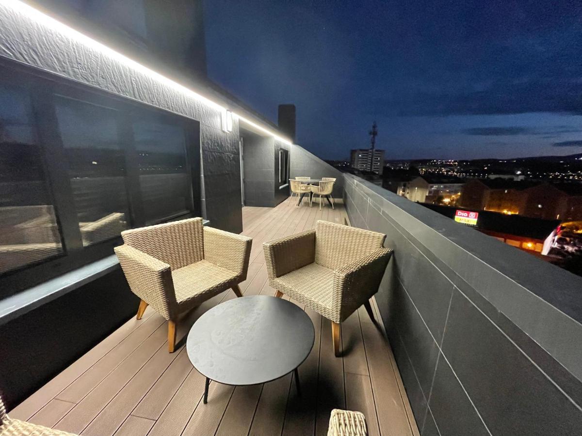 Oktheway Areal Terrace Apartment